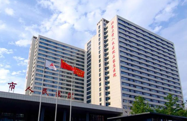 北京醫(yī)院口腔科口碑怎么樣？北京醫(yī)院牙周調(diào)節(jié)多少錢？附醫(yī)院醫(yī)生簡(jiǎn)介+收費(fèi)價(jià)格