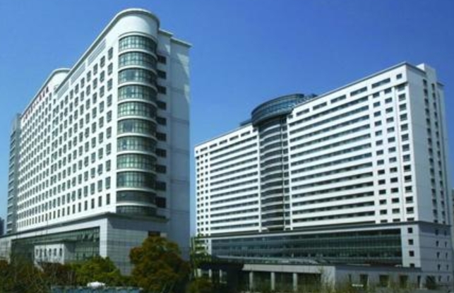 上海市第十人民醫(yī)院口腔科.png